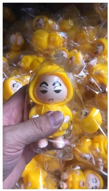 Shinchan Face Chaning Keychain - Omega Cart